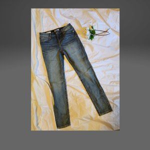 VIGOSS Marisa Skinny Jean - Size 28 NWT